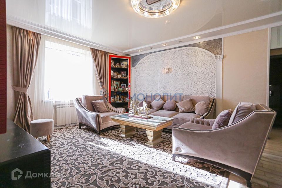 Продаётся 3-комнатная квартира, 122 м²