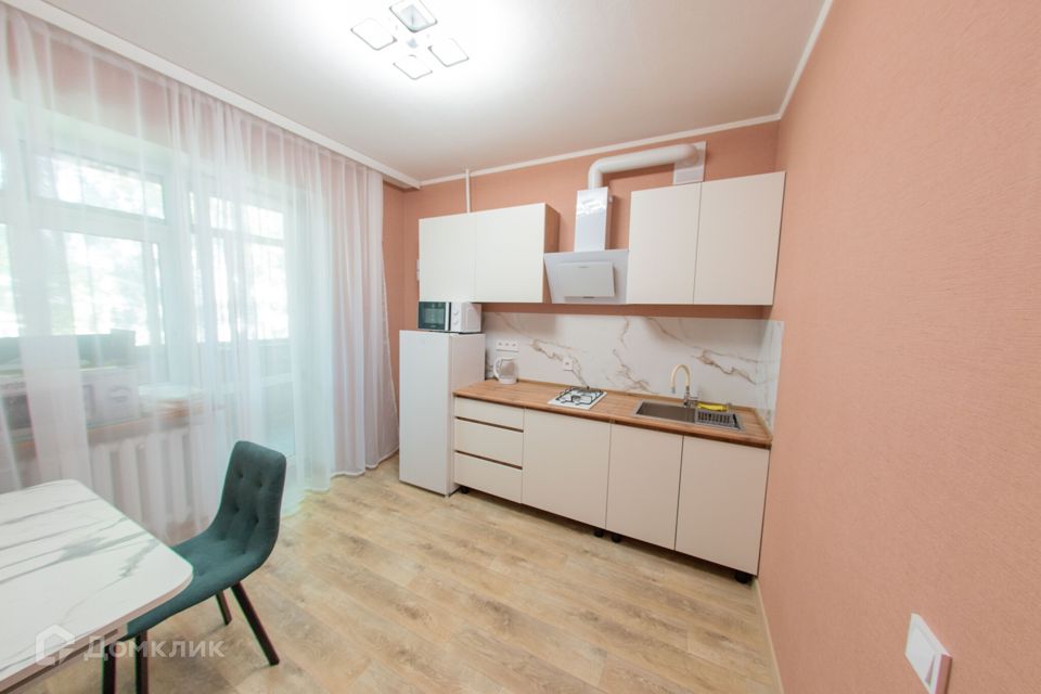 Сдаётся 1-комнатная квартира, 37 м²