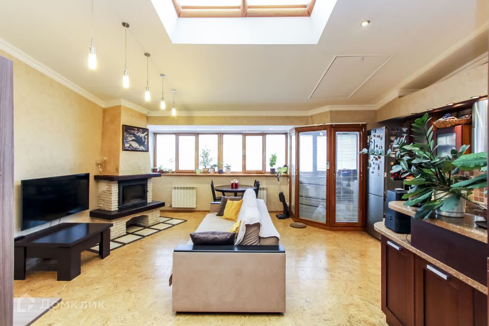 Продаётся 3-комнатная квартира, 64.7 м²