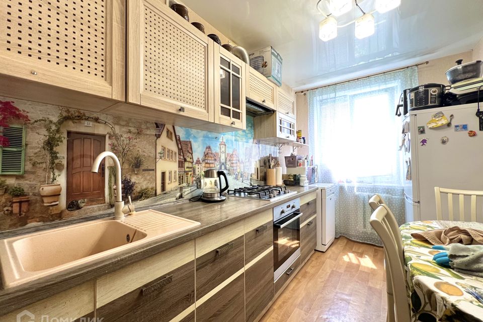 Продаётся 3-комнатная квартира, 57.9 м²