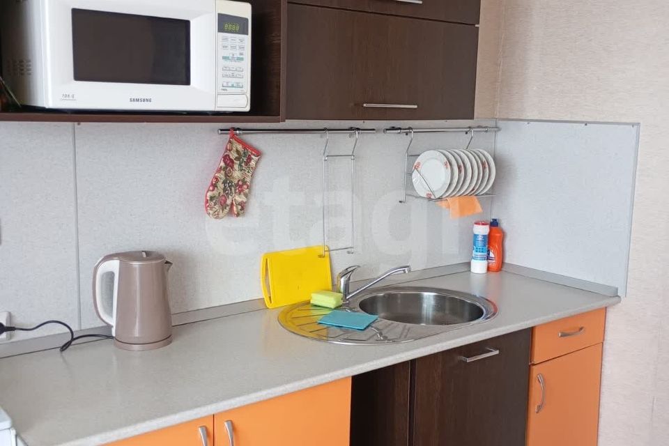 Продаётся 1-комнатная квартира, 40.8 м²