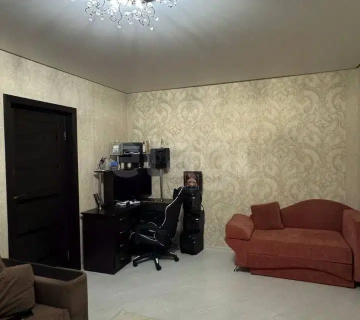Продаётся 1-комнатная квартира, 37.7 м²