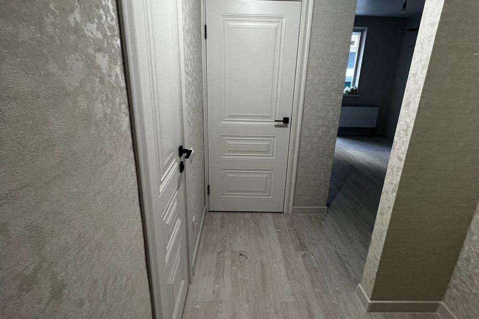 Продаётся 1-комнатная квартира, 42 м²