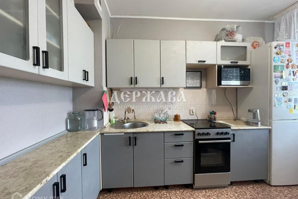 Продаётся 2-комнатная квартира, 47.2 м²