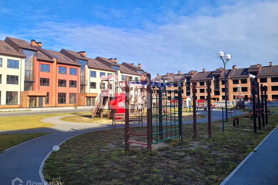 Продаётся 3-комнатная квартира, 100 м²