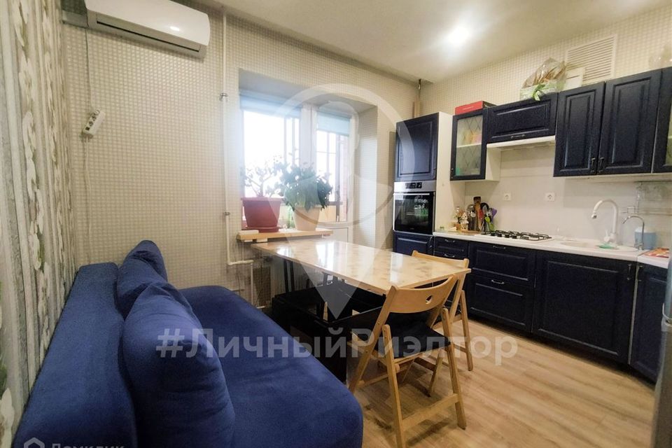 Продаётся 2-комнатная квартира, 57.4 м²