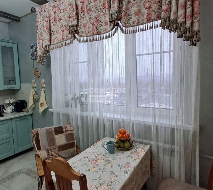 Продаётся 4-комнатная квартира, 99.7 м²