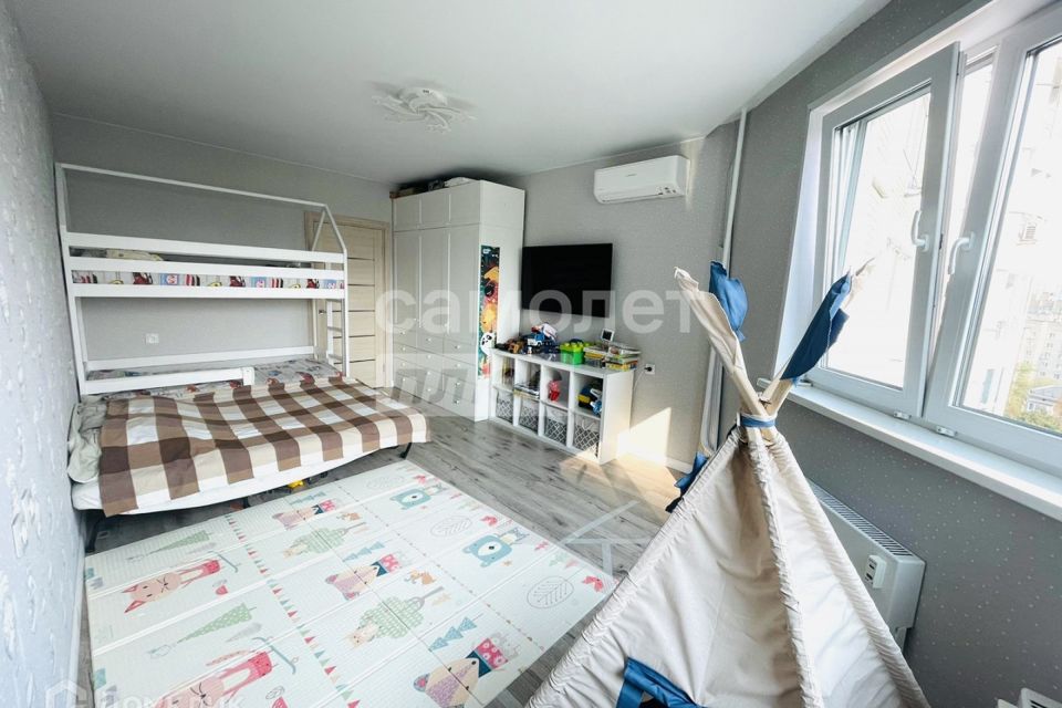 Продаётся 2-комнатная квартира, 64 м²