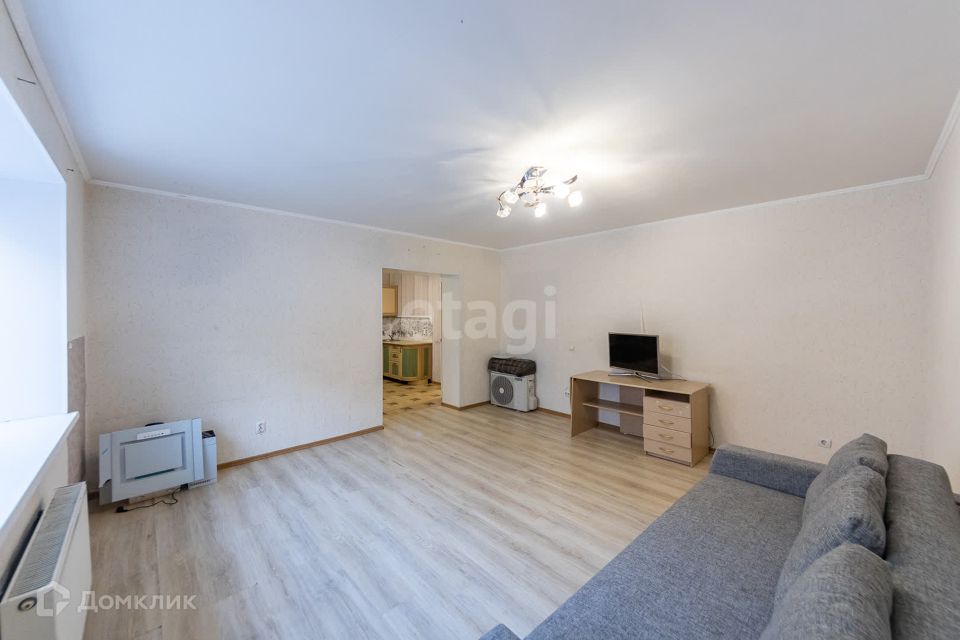 Продаётся 2-комнатная квартира, 62.2 м²