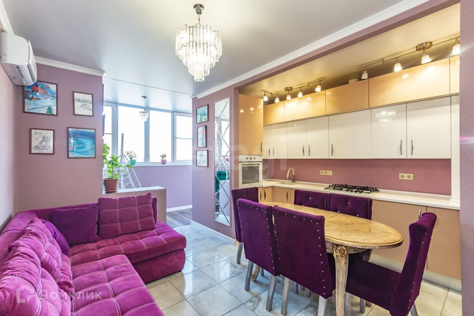 Продаётся 3-комнатная квартира, 90.4 м²