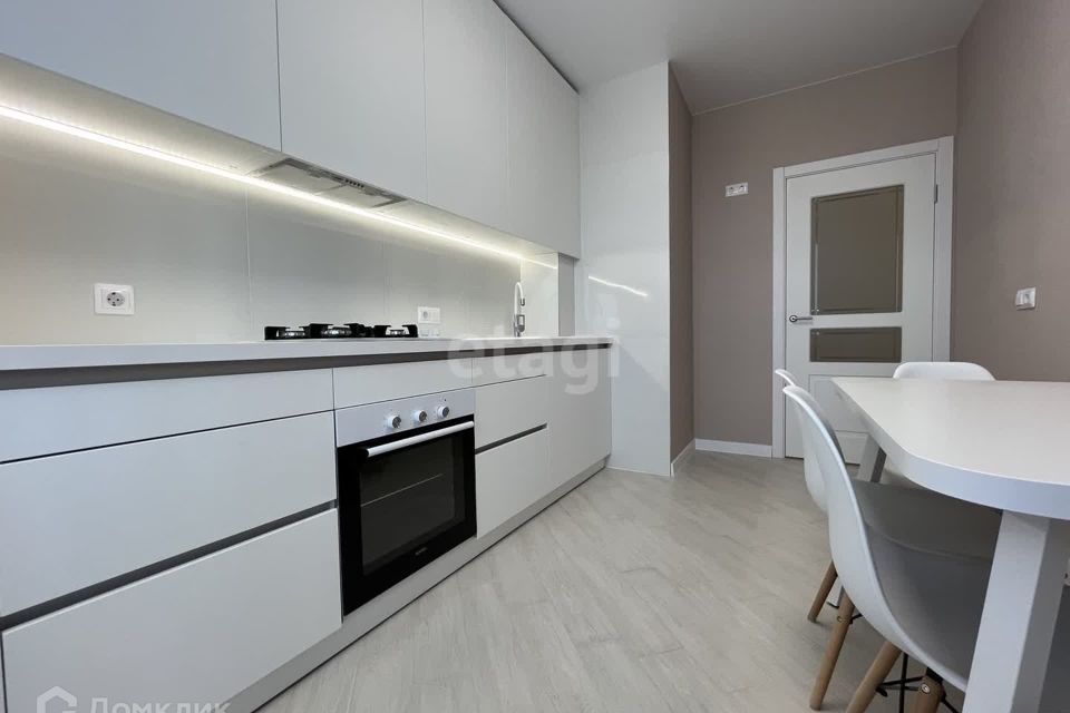 Продаётся 2-комнатная квартира, 58.1 м²