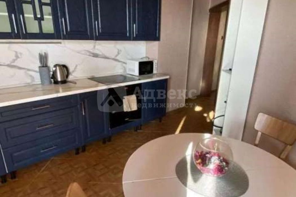 Продаётся 4-комнатная квартира, 92 м²