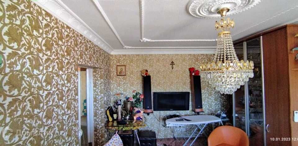 Продаётся 4-комнатная квартира, 82.1 м²