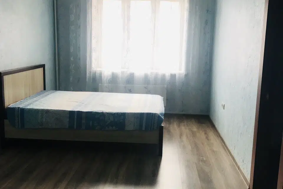 Продаётся 3-комнатная квартира, 111.1 м²