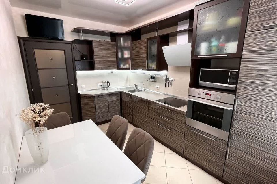 Продаётся 2-комнатная квартира, 62 м²