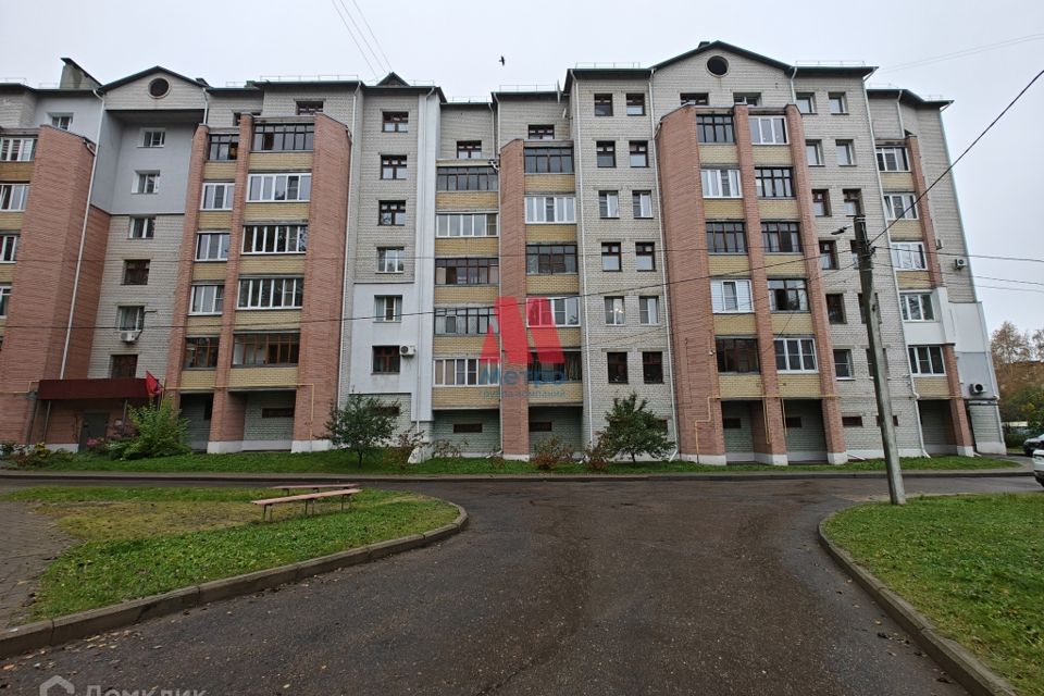 Сдаётся 6-комнатная квартира, 192.7 м²