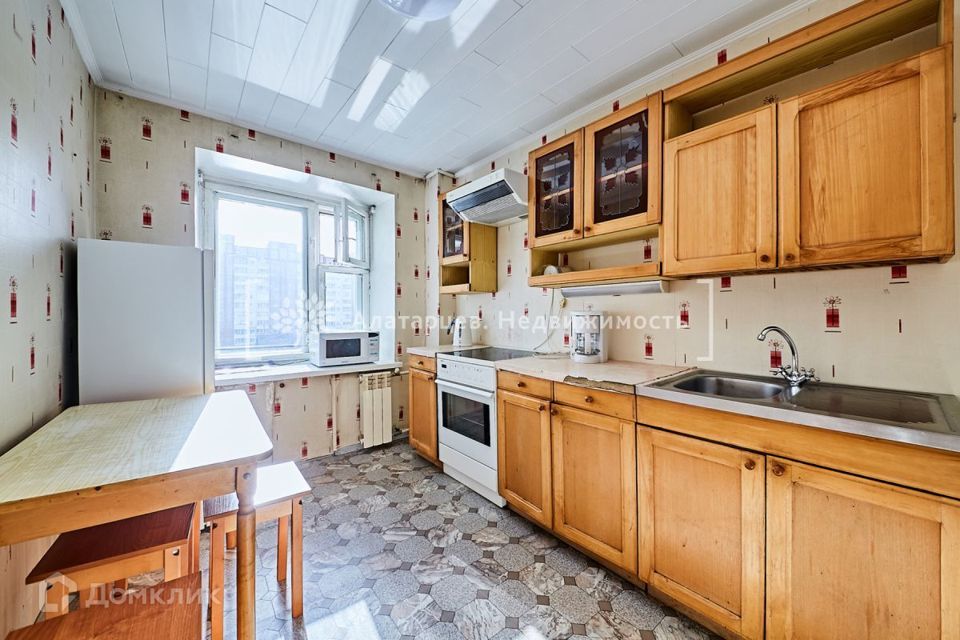 Продаётся 3-комнатная квартира, 61.8 м²