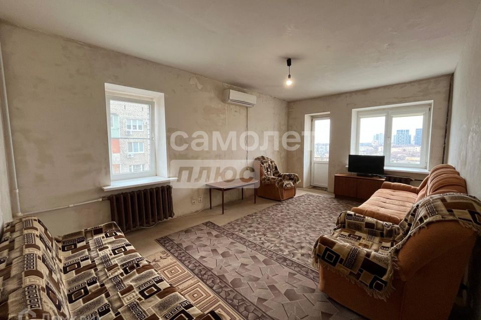 Продаётся 1-комнатная квартира, 61.5 м²