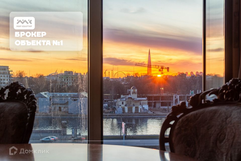 Продаётся 3-комнатная квартира, 163.9 м²