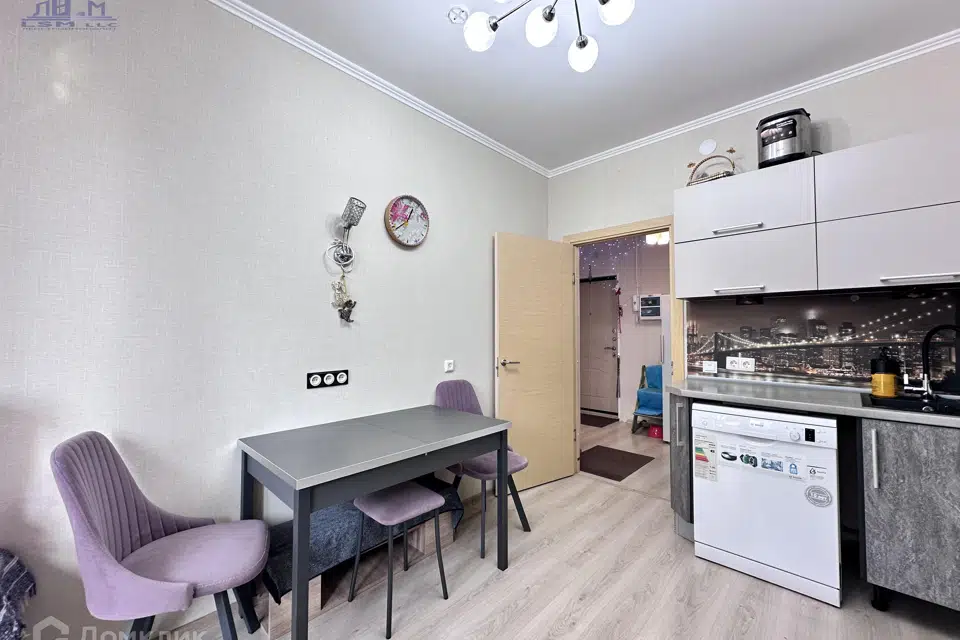 Продаётся 1-комнатная квартира, 37 м²