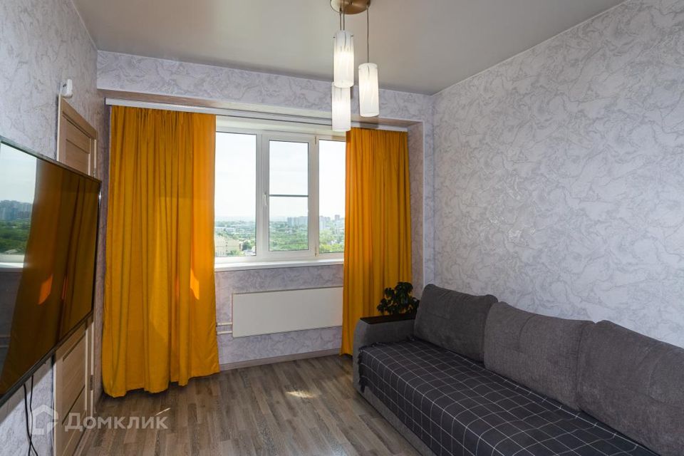 Продаётся 1-комнатная квартира, 42 м²