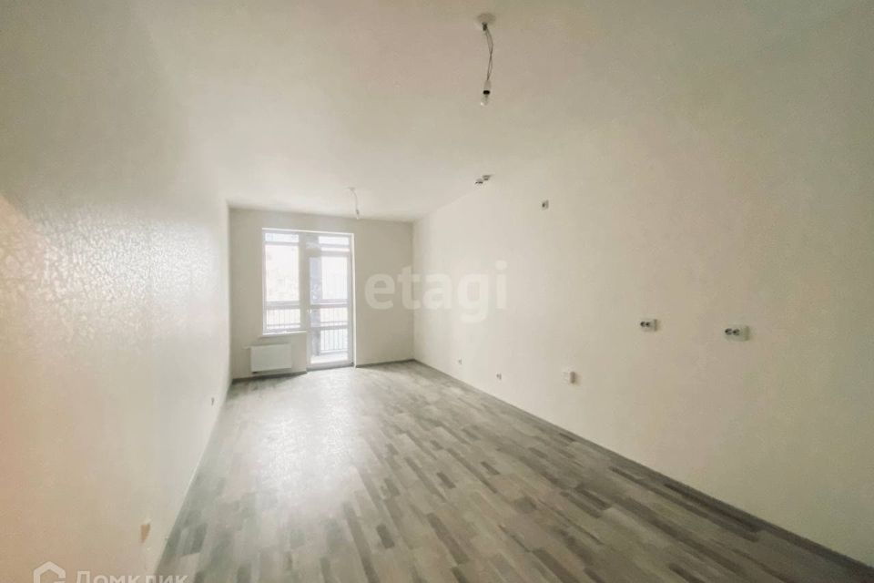 Продаётся 2-комнатная квартира, 76.2 м²