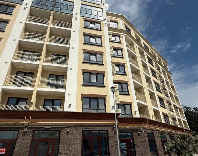 Сдаётся торговое помещение, 148 м²