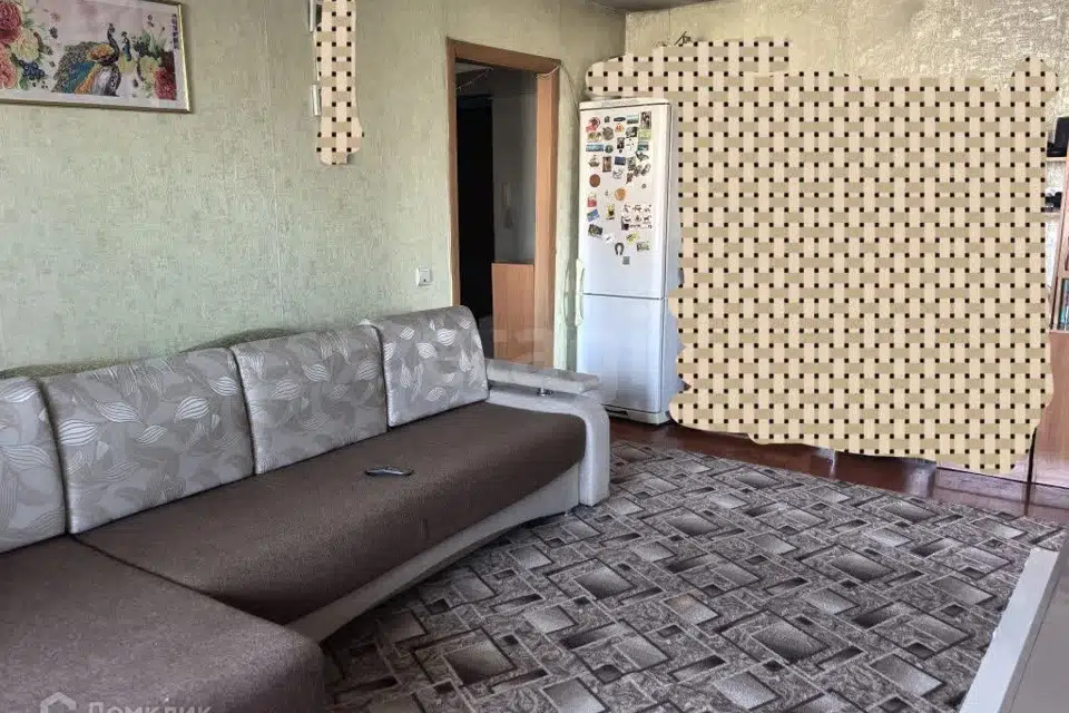 Продаётся 4-комнатная квартира, 63.4 м²