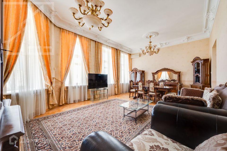 Сдаётся 5-комнатная квартира, 190 м²