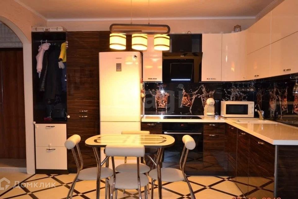 Продаётся 1-комнатная квартира, 41 м²