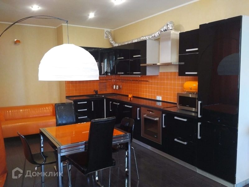 Сдаётся 3-комнатная квартира, 127 м²