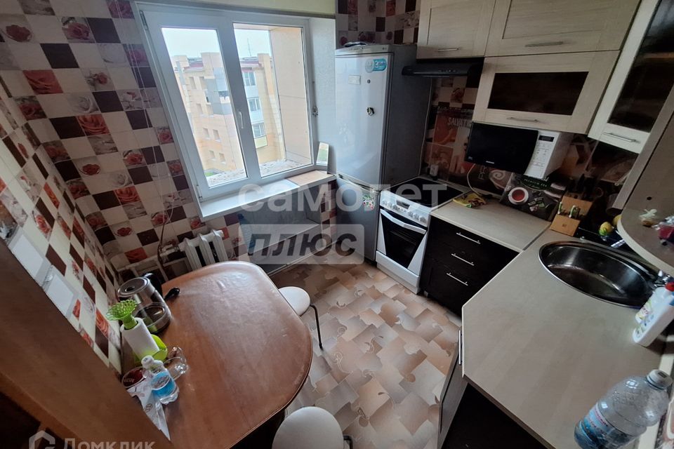 Сдаётся 3-комнатная квартира, 53.7 м²