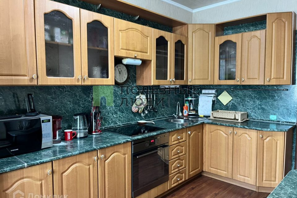 Продаётся 2-комнатная квартира, 72.2 м²