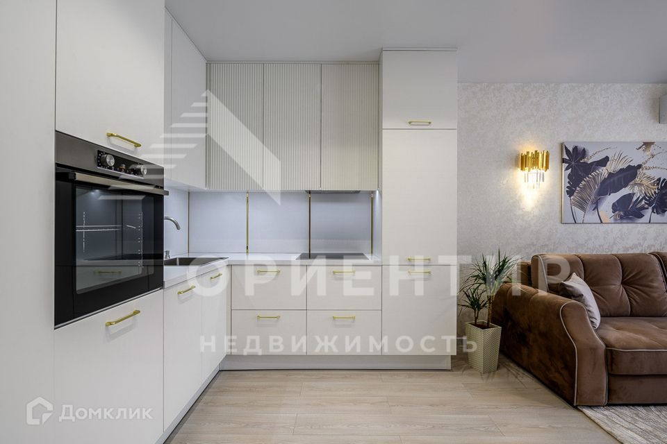 Продаётся 2-комнатная квартира, 79.5 м²