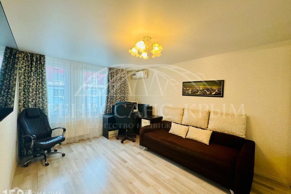 Продаётся 2-комнатная квартира, 65 м²