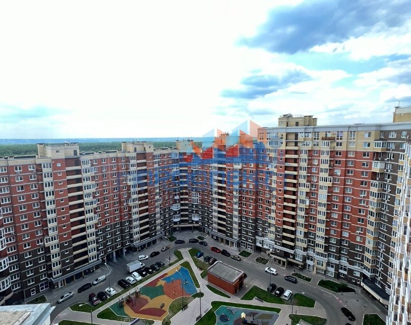 Продаётся 2-комнатная квартира, 78 м²