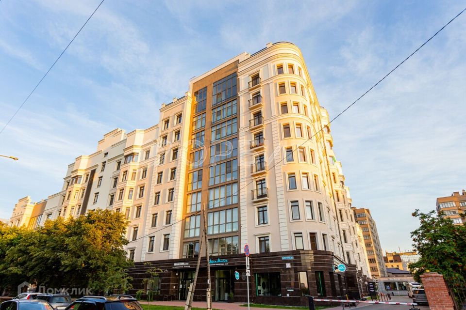 Продаётся 2-комнатная квартира, 89.8 м²