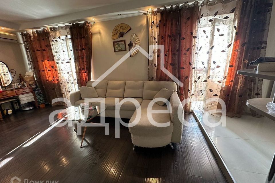 Продаётся 1-комнатная квартира, 41.9 м²