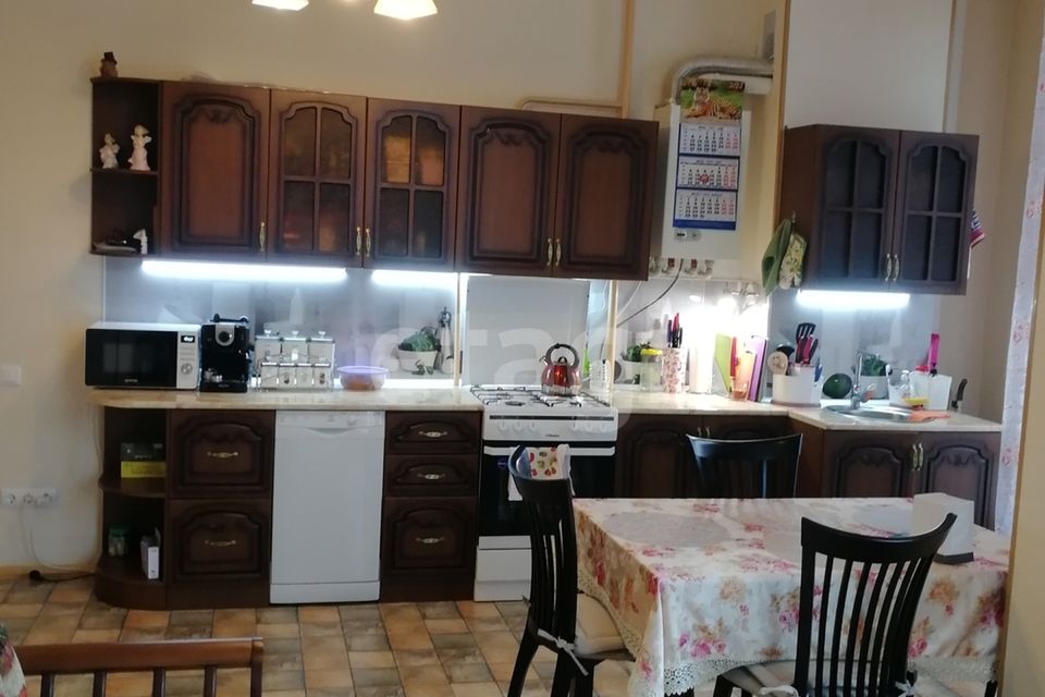 Продаётся 1-комнатная квартира, 52 м²
