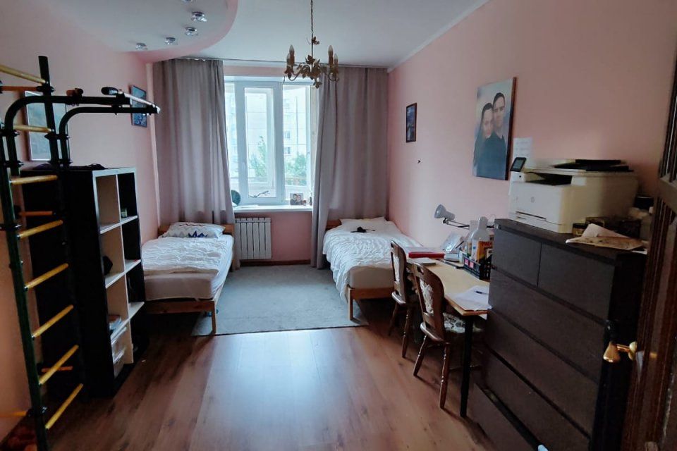 Сдаётся 3-комнатная квартира, 95.6 м²