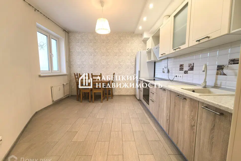 Продаётся 1-комнатная квартира, 42.2 м²