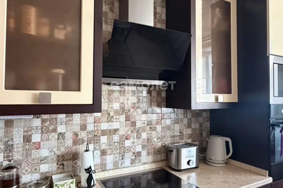 Продаётся 3-комнатная квартира, 76.4 м²