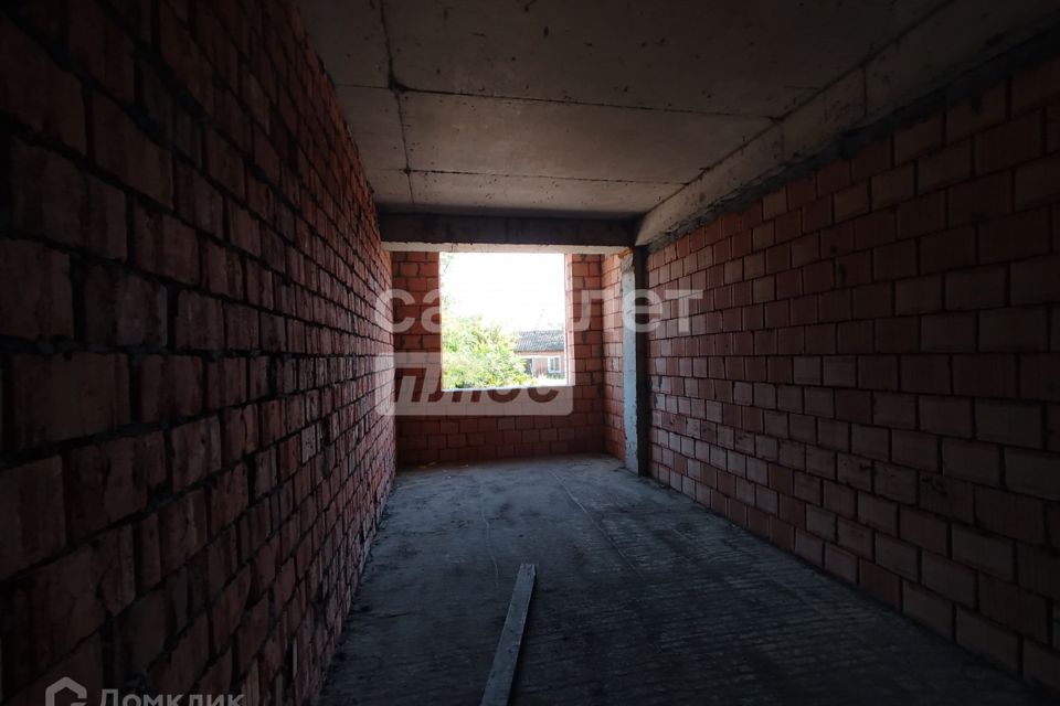 Продаётся 1-комнатная квартира, 52 м²
