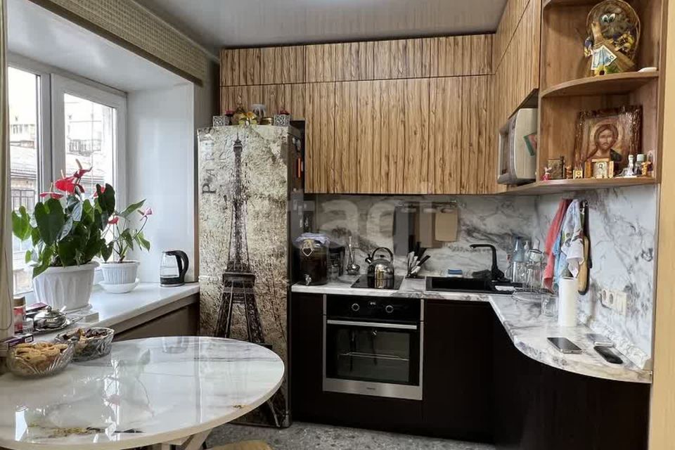 Продаётся 2-комнатная квартира, 42.4 м²