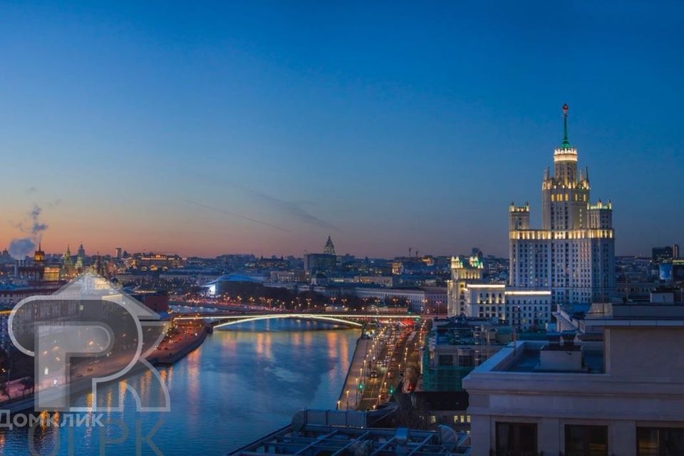 Продаётся 3-комнатная квартира, 117 м²