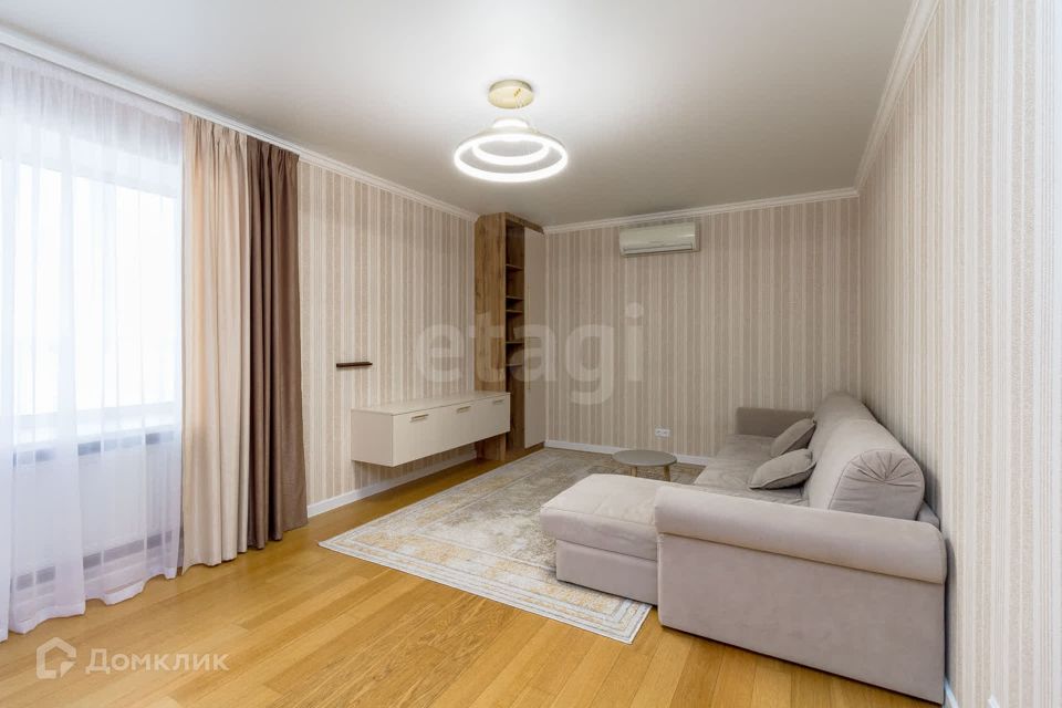 Сдаётся 2-комнатная квартира, 72 м²