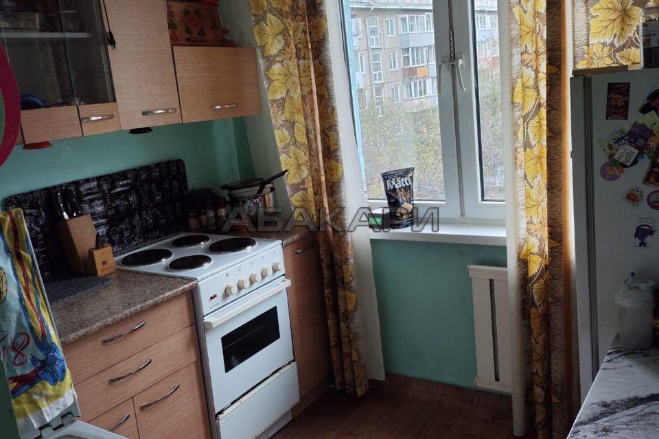 Сдаётся 3-комнатная квартира, 59 м²
