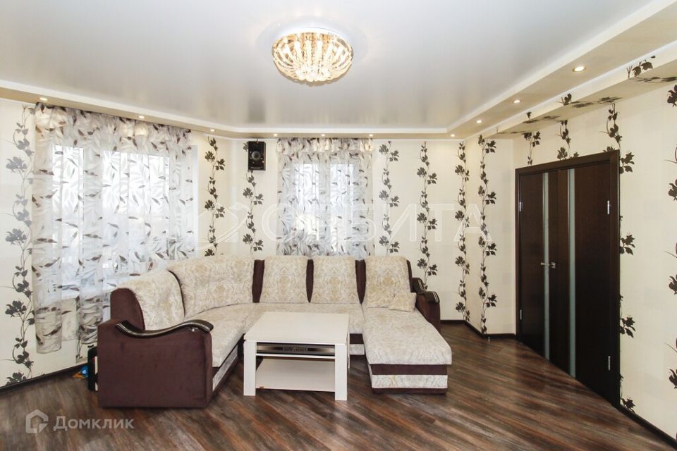 Продаётся 3-комнатная квартира, 103.2 м²