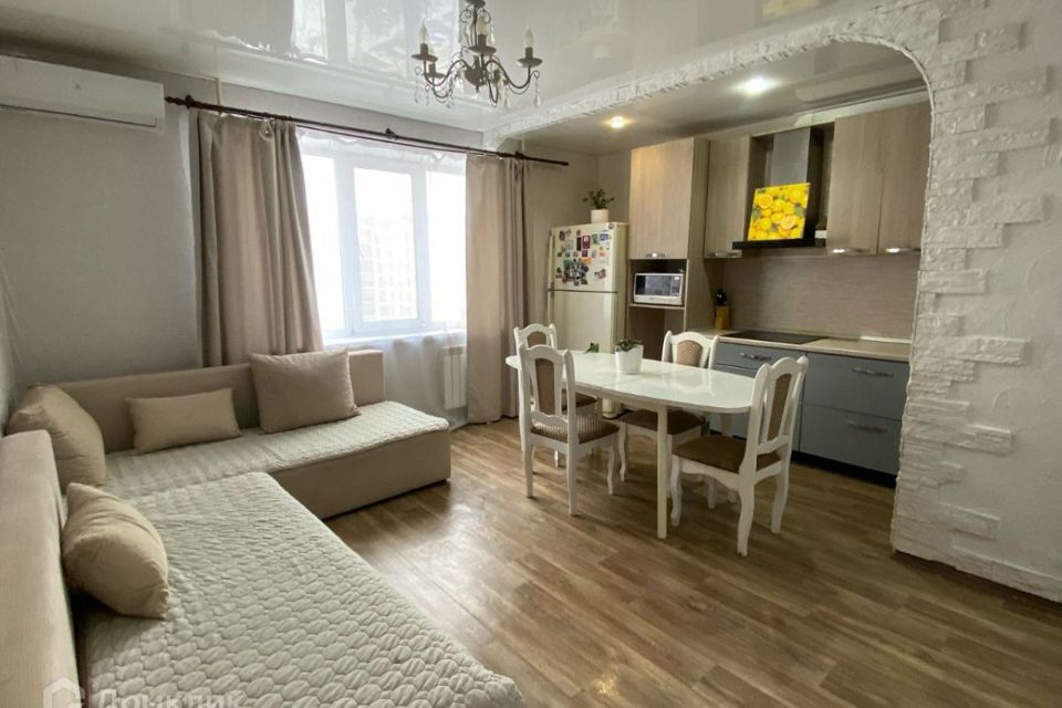 Продаётся 3-комнатная квартира, 65.3 м²