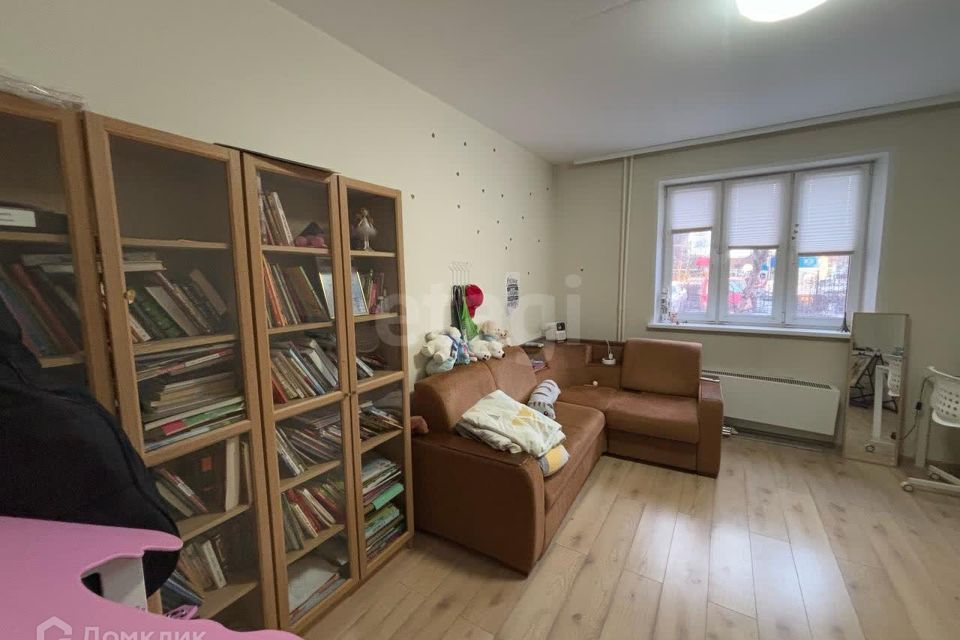 Продаётся 3-комнатная квартира, 109 м²